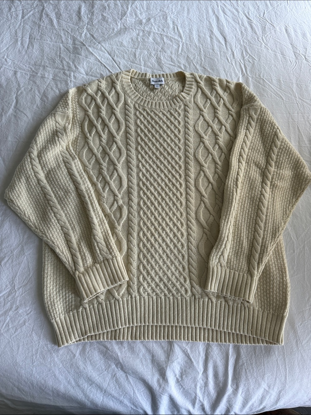 Aritzia Cream Heritage Cable Knit Crewneck Sweater